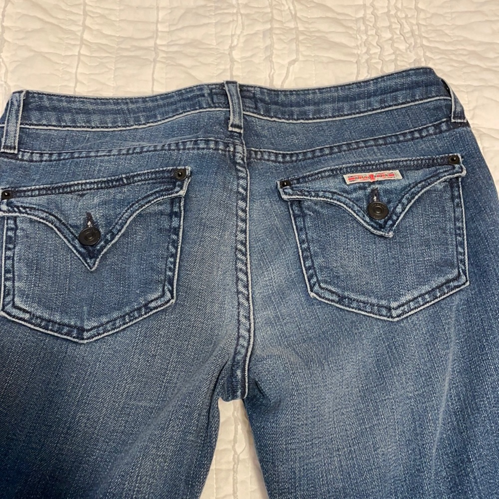 Size 27 fit more like a 25 or 26. Great shape